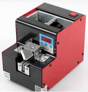 Automated screw & bolt feeder